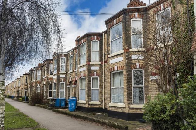 Thumbnail Block of flats for sale in Beresford Avenue, Beverley Road, Hull