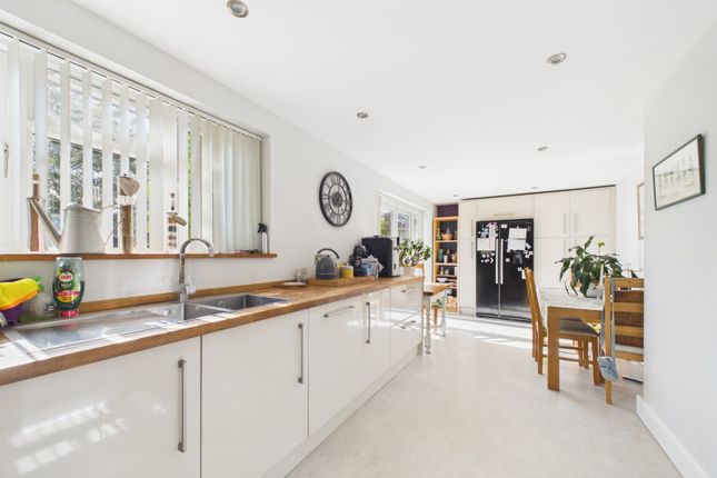 10, Benbricke Green, Bracknell photo 4
