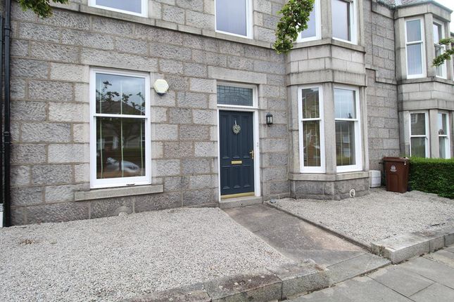 2 bedroom flats to let in Inverurie - Primelocation