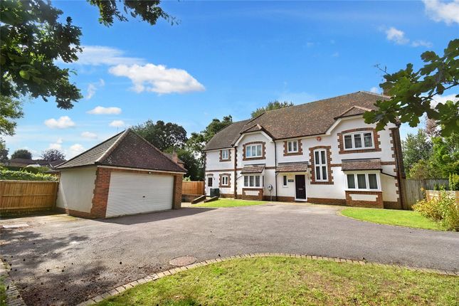 Thumbnail Detached house for sale in Broadlayings, Woolton Hill, Newbury, Hampshire
