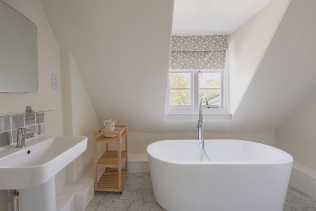 312500 - 10 High St, Toft-58.Jpg