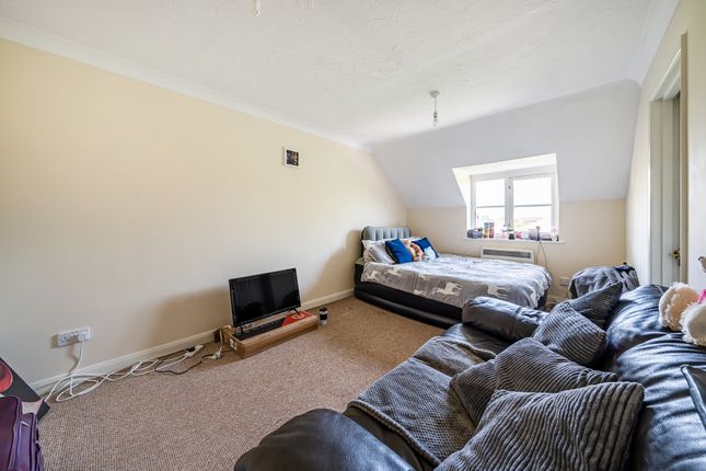 Flat for sale in Millbrook Road East, Freemantle, Southampton, Hampshire
