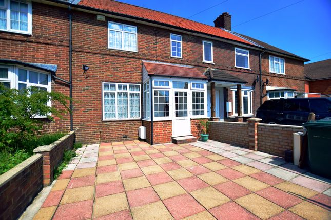 Thumbnail Terraced house to rent in Deansbrook Road, Edgware