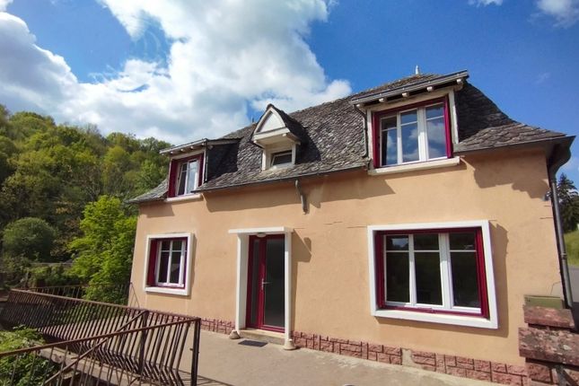 Property for sale in Villecomtal, Aveyron, France