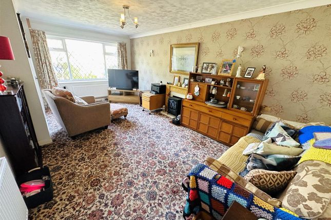 7, Hall Close, Goole photo 3