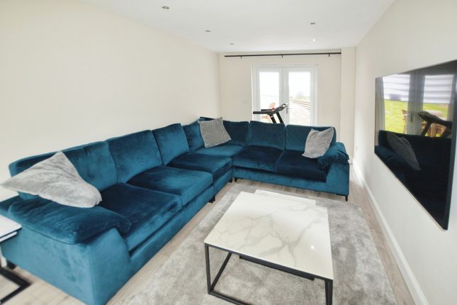 End terrace house for sale in Red Deer Walk, Cambuslang, Glasgow