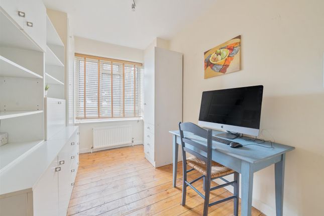 Flat for sale in Thanet Lodge, Mapesbury Road
