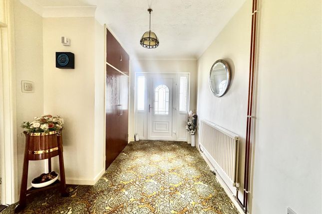 Padgett Lodge, Bury Road, Hopton, Diss photo 4