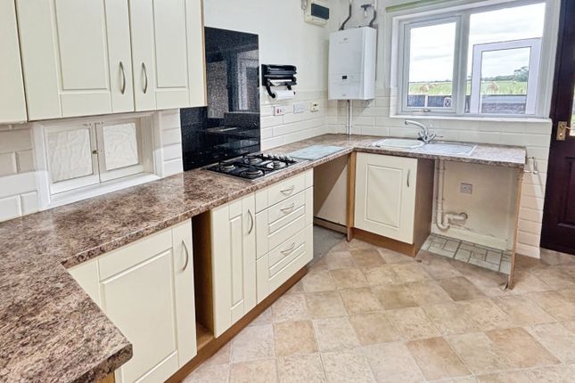 6, Meadway, Cherry Willingham photo 2