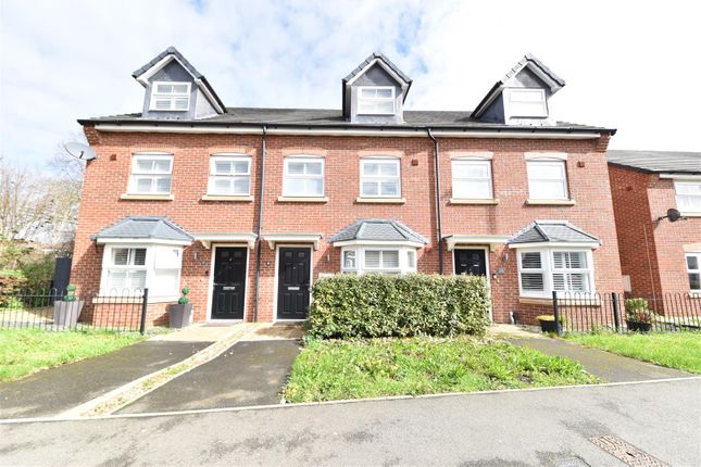 Thumbnail Terraced house for sale in Fishers Green Road, Stevenage, Herts