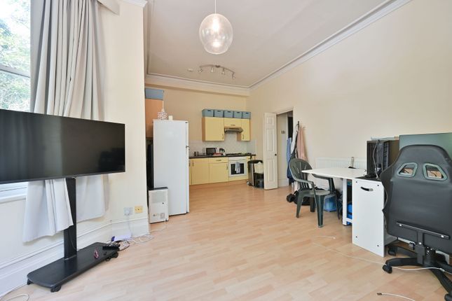 Langley Road, WD17, Watford photo 4