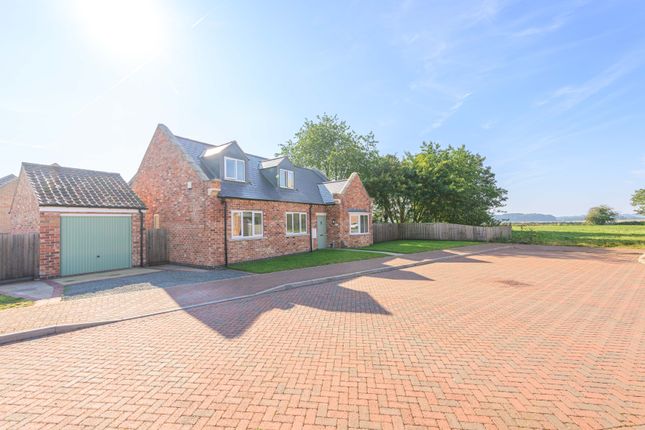 Detached bungalow for sale in Main Road, Hundleby