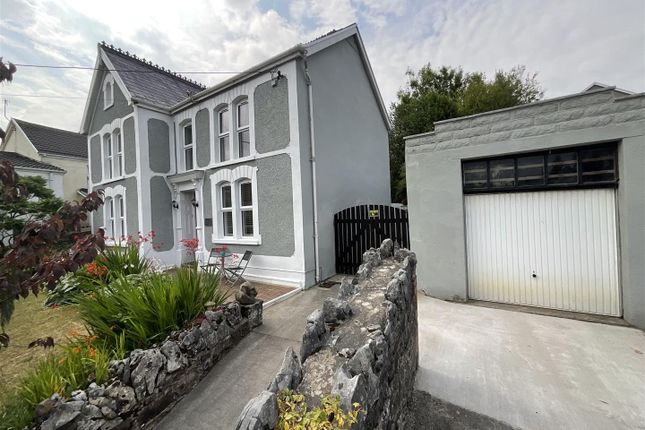 4 bed detached house for sale in Gwilym Road, Cwmllynfell, Swansea SA9