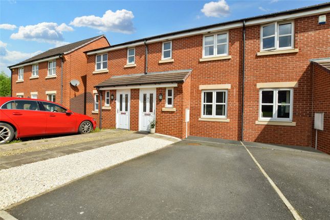 Thumbnail Town house for sale in Scampston Drive, East Ardsley, Wakefield, West Yorkshire