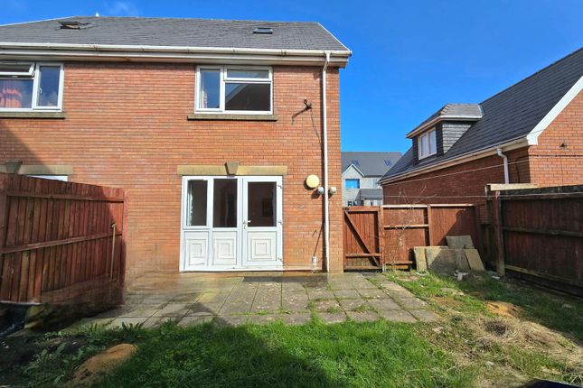 2 St. Davids Mews Waun Bant Road, Bridgend photo 2