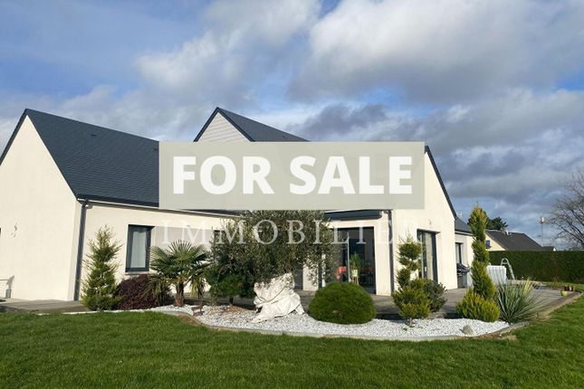 Detached house for sale in La Ferte-Mace, Basse-Normandie, 61600, France