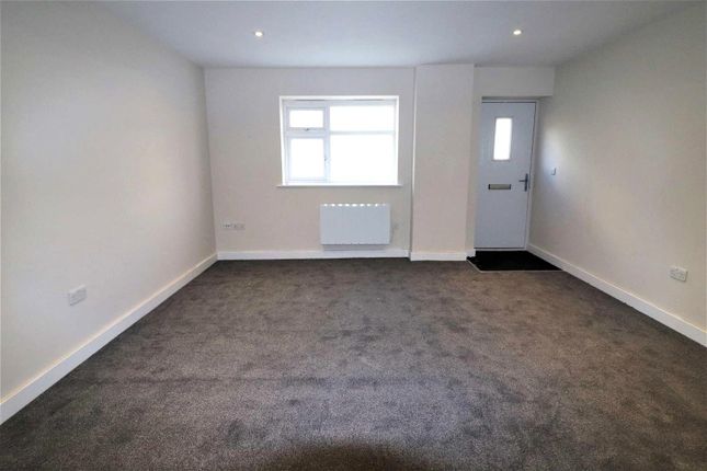 Flat 3, Castle Road, Leicester photo 4