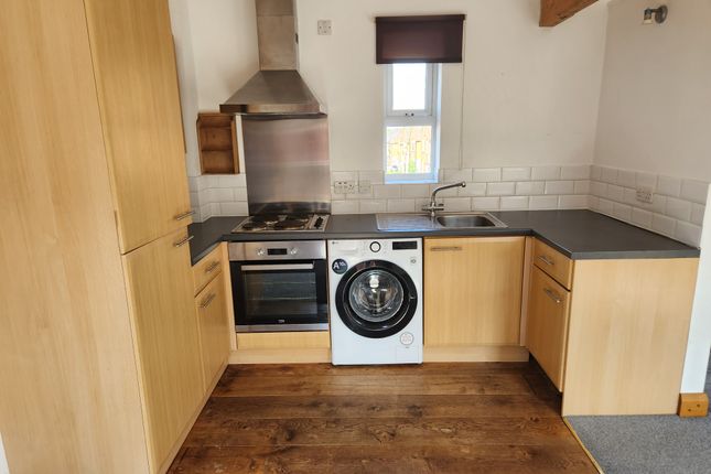19, Warmonds Hill, Higham Ferrers photo 2