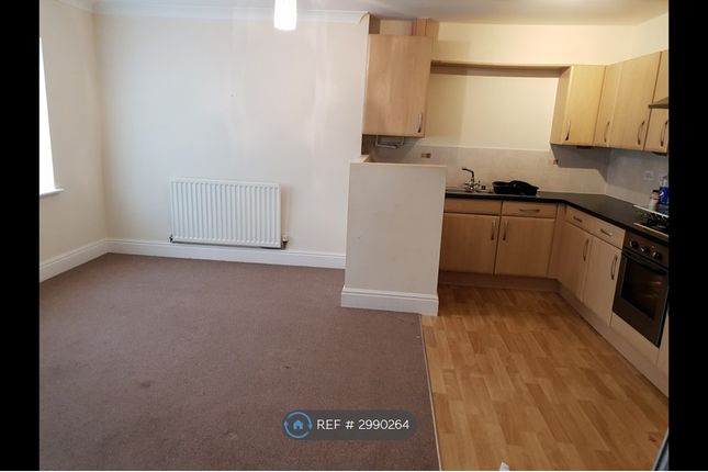 Flat, Briarmains West Lane, Thornton, Bradford photo 4