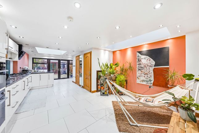 68, Rosedale Road, London photo 3