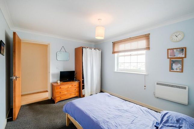 91, Queensberry Place, London photo 3