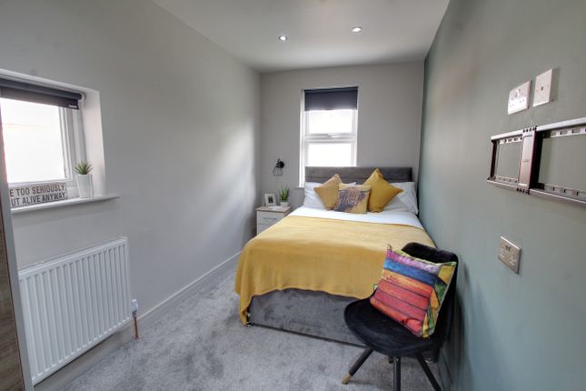 Thumbnail Room to rent in Saffron Lane, Leicester