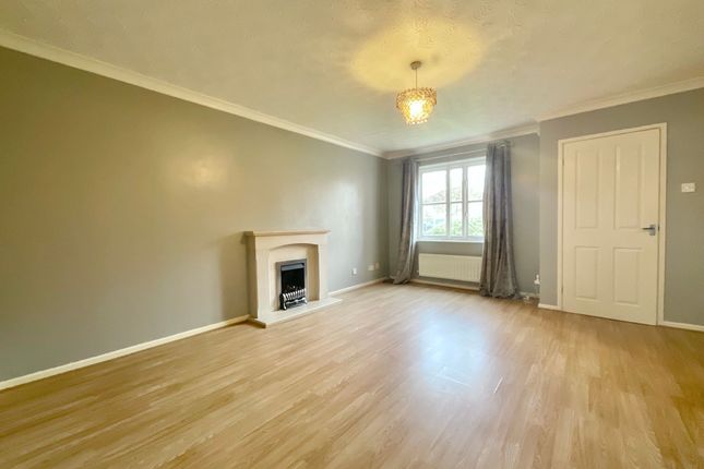 125 Lambourn Drive, Crewe photo 2