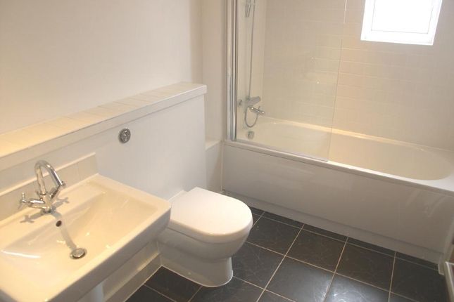 17, Sycamore Drive, Liverpool photo 2