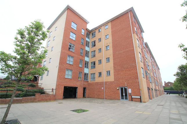 Thumbnail Flat to rent in Englefield House, Moulsford Mews, Reading, Berkshire