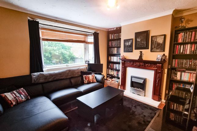 43, Masefield Road, Doncaster photo 2