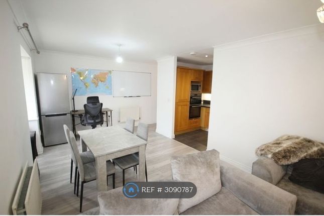 Cottage Close, Harrow photo 5