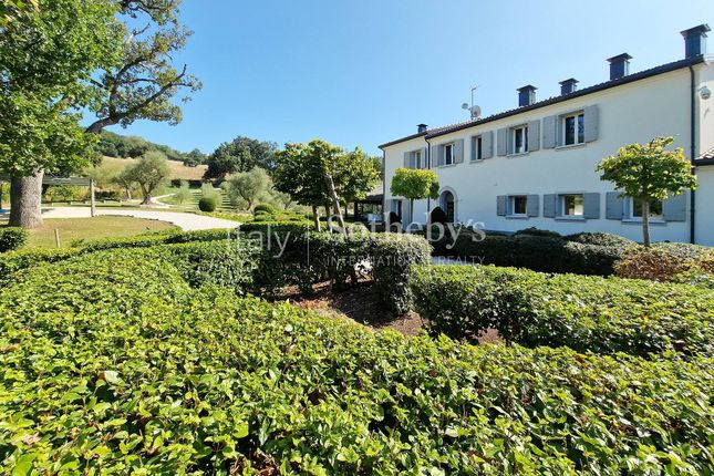 Country house for sale in Via Pantaneto, Fossombrone, Marche