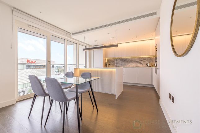 Flat for sale in Lincoln Apartments, Fountain Park Way, White City Living