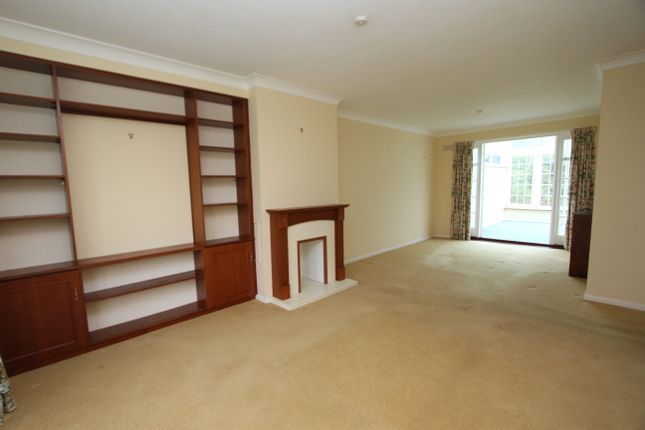 25, St. Vincents Place, Eastbourne photo 4
