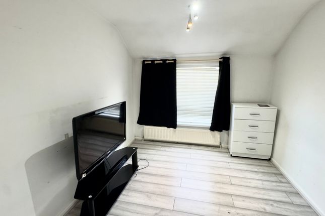 10, Cranford Road, Dartford photo 3