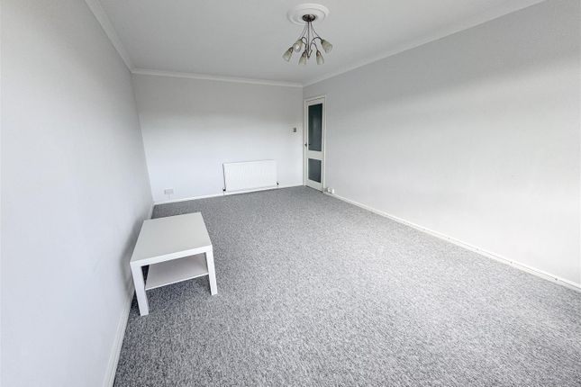 Flat 9, Belmaine Court, Collington Lane East, Bexhill-On-Sea photo 3