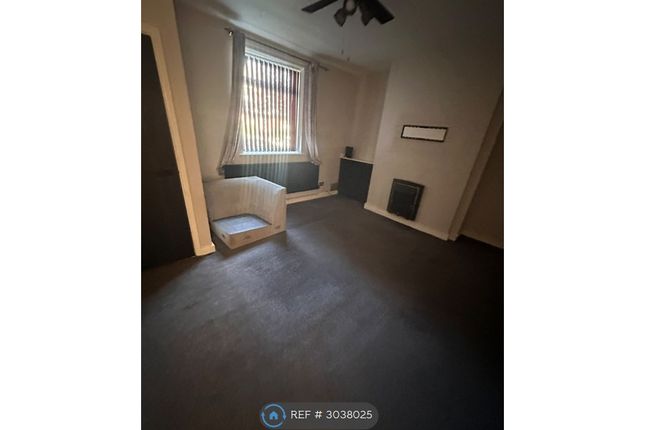 Abbey Crescent, Heywood photo 5