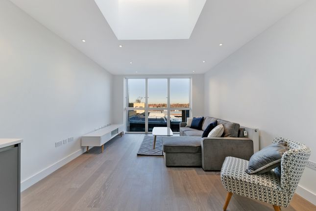 Thumbnail Flat to rent in Prime House, Bannister Rd, Kensal Rise