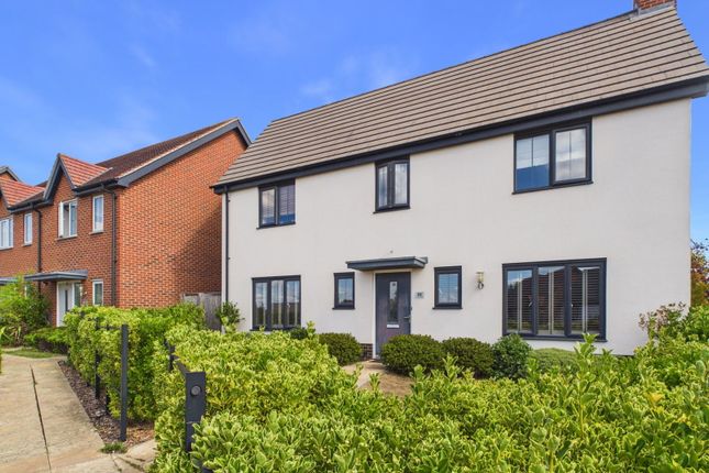 21, Coopers Close, Woodbridge photo 4