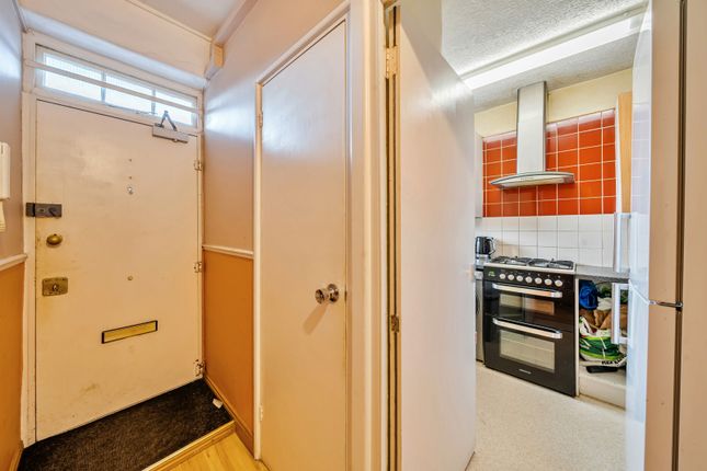 Flat 40, Cardiff House,, Peckham Park Road, London photo 2