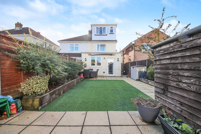 9 High Firs Road, Southampton photo 4