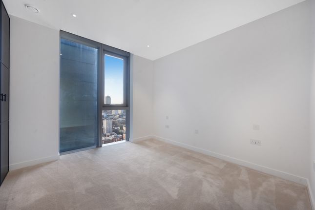 Flat to rent in 2 Bollinder Place, London