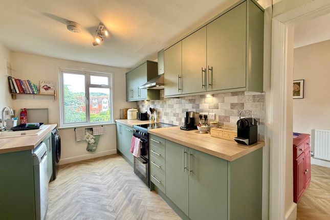 Flat 3, 20, Grassington Road, Eastbourne photo 4