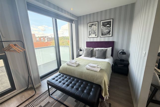 Studio flat on Flat 306 Palm Tree House, 251, High Street, Orpington, £1,350/mo