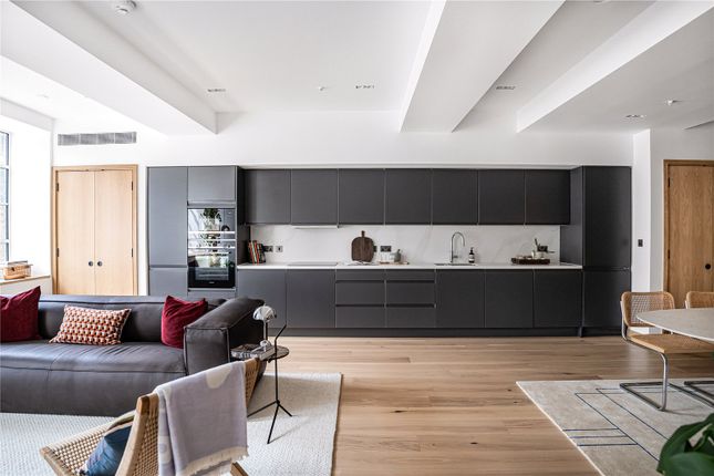 Flat 2, Arclight Lofts, 14-16, Betterton Street, London photo 2