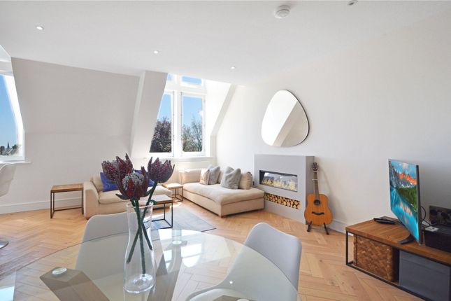 Apartment 4,, Cathedral View, Exeter photo 4