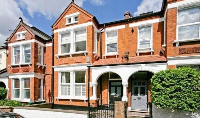 Thumbnail Terraced house to rent in Killyon Road, London
