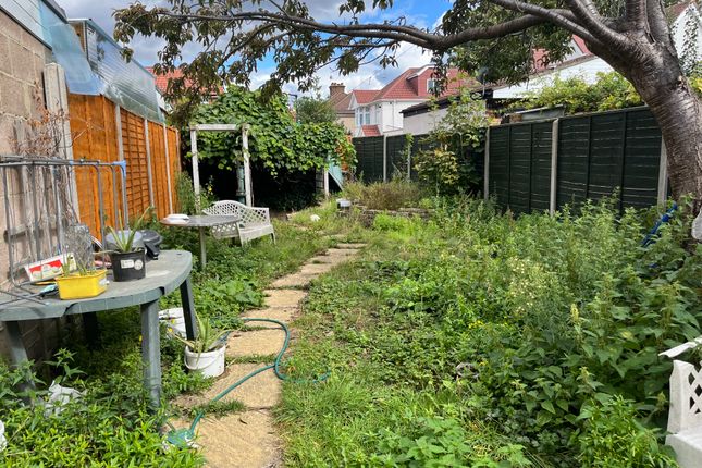 184, Martindale Road, Hounslow photo 5