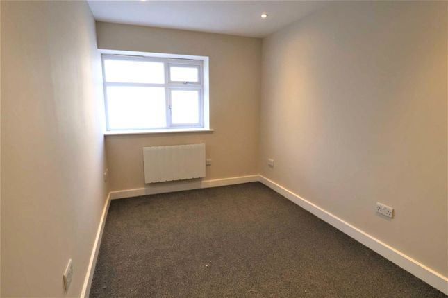 Flat 3, Castle Road, Leicester photo 5