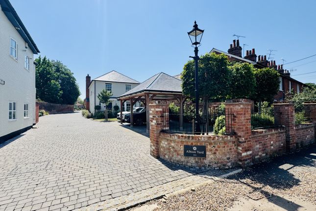 5, Albion Yard, Hartley Wintney photo 2